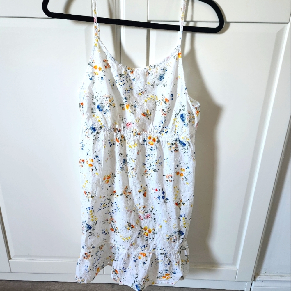 PRIMARK Embroidered white flower dress Size 4